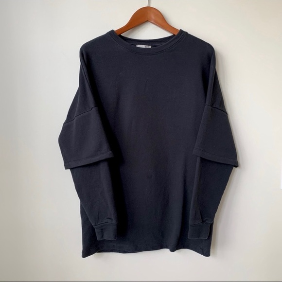 Zara Tops - ZARA//OVERSIZED DOUBLE LAYERD SLEEVE SWEATSHIRT